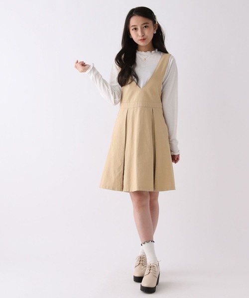 repipi armario（レピピ アルマリオ）の「Vネックボックスプリーツワンピース（ワンピース・キッズ・ブルー/ブラック/ブラウン・SMALL/MEDIUM/LARGE）」の12枚目の写真