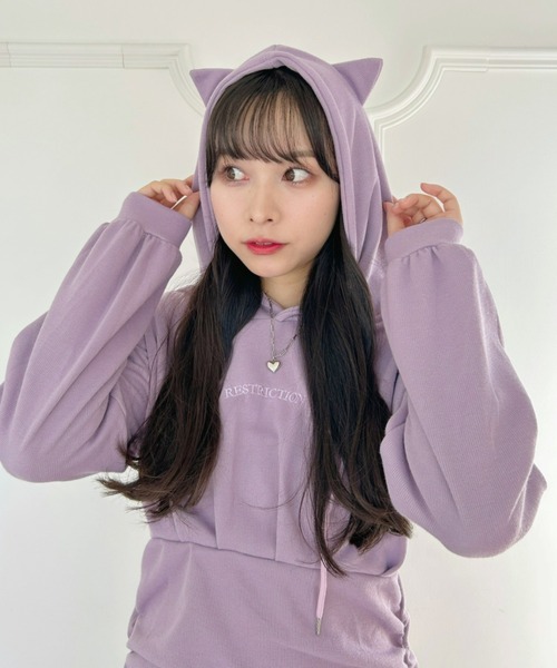 Loueme（ルエム）の「シャーリングスカート猫耳フードパーカーワンピ 