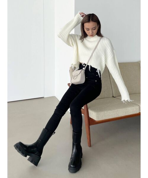 EMODA（エモダ）の「サイドゴアヒールブーツ（ブーツ・レディース・ブラック・LARGE/SMALL/MEDIUM）」の6枚目の写真