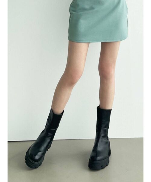 EMODA（エモダ）の「サイドゴアヒールブーツ（ブーツ・レディース・ブラック・LARGE/SMALL/MEDIUM）」の8枚目の写真