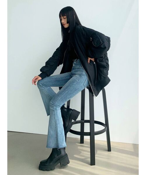 EMODA（エモダ）の「サイドゴアヒールブーツ（ブーツ・レディース・ブラック・LARGE/SMALL/MEDIUM）」の16枚目の写真