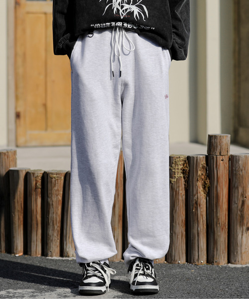 neos(ネオス)の「【neos -addictive design-】ルーズシルエット ヘビーウェイト ワンポイント ロゴ スウェット パンツ(スウェットパンツ・メンズ・杢グレー/ブラック/ホワイト/グリーン/ブルーグレー・X-LARGE/MEDIUM/LARGE)」の2枚目の写真