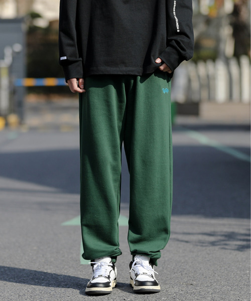 neos(ネオス)の「【neos -addictive design-】ルーズシルエット ヘビーウェイト ワンポイント ロゴ スウェット パンツ(スウェットパンツ・メンズ・杢グレー/ブラック/ホワイト/グリーン/ブルーグレー・X-LARGE/MEDIUM/LARGE)」の11枚目の写真
