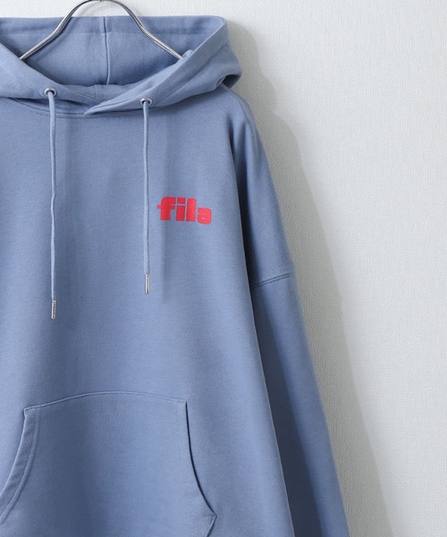 FILA（フィラ）の「【別注】 【FILA】 ビッグシルエット ドロップショルダー ワンポイント ロゴ 刺繍 / プリント 裏毛 スウェット パーカー（パーカー・レディース・ホワイト系1/ホワイト系2/アイボリー系/オートミール/ブラック/ダークグリーン/チャコール/ブラック系/ブルー系/ホワイト系/ブルー系1/ブルー系2/ダークグリーン系/アイボリー系1/アイボリー系2/グレー系/グレー系1/グレー系2/ブラック系1/ブラック系2/ブルー/アイボリー・X-LARGE/MEDIUM/LARGE）」の20枚目の写真