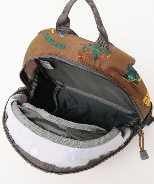 THE NORTH FACE(ザノースフェイス)の「THE NORTH FACE / ホームスライス 23(8L)(バックパック/リュック・キッズ・ブラック/ベージュ/ライトブラウン/ピンク/ブルー/グリーン・ONE SIZE)」の18枚目の写真