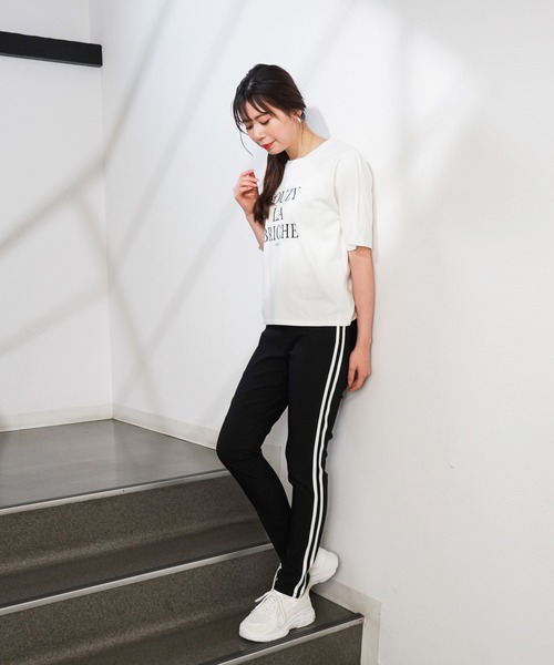 NAVY（ネイビー）の「Magic Legs パーフェクトレッグス 無地ストレッチ