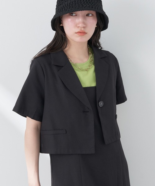 earth music&ecology（アースミュージックアンドエコロジー）の「リサイクルポリエステルブレンドショートシャツ（シャツ/ブラウス・レディース・サックスブルー/ブラック/ライトベージュ・FREE）」の2枚目の写真