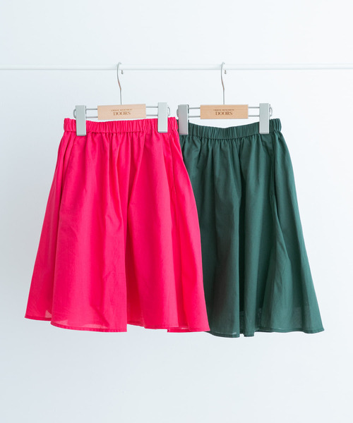 URBAN RESEARCH DOORS（アーバンリサーチドアーズ）の「『親子リンク』コットンローンギャザースカート(KIDS)（その他パンツ・キッズ・ピンク/グリーン・105/120/135）」の22枚目の写真