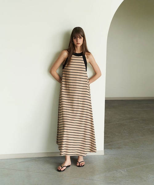 AKTE（アクテ）の「ベーシックビーチサンダル（サンダル・レディース・ゴールド/ブラック・1/2）」の8枚目の写真