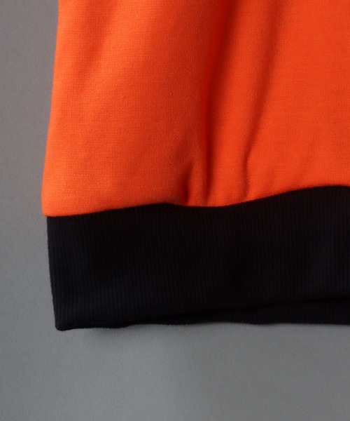 SITRY(シトリー)の「Big silhouette one point stitch half zip polo shirt / ビッグシルエット ワンポイント 刺繍 ハーフジップ 半袖 ポロシャツ(ポロシャツ・メンズ・ホワイト/オレンジ/ブラック・M/L)」の11枚目の写真