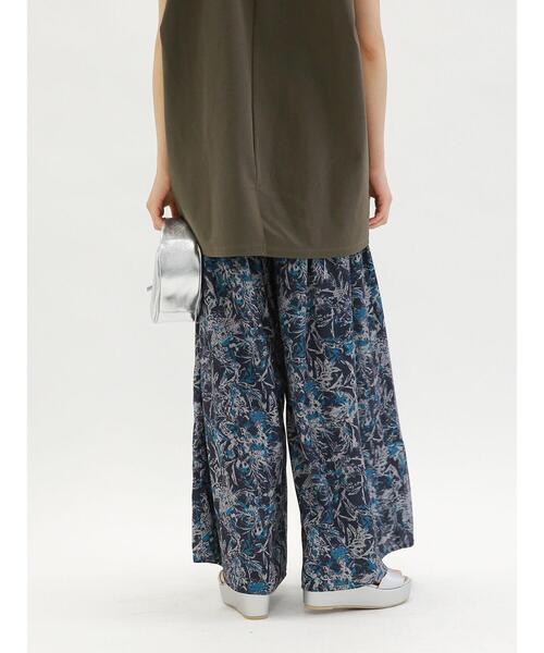 Te chichi（テチチ）の「ボタニカルプリントパンツ（その他パンツ・レディース・ネイビー/オフホワイト・F）」の21枚目の写真