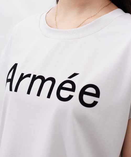 Chez toi（シェトワ）の「機能素材ノースリロゴプルオーバー（Tシャツ/カットソー・レディース・グレイッシュベージュ/ブラック/オフホワイト・FREE）」の9枚目の写真