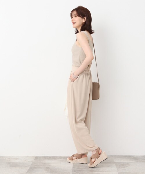 Cutie Blonde（キューティーブロンド）の「◆大人ヘルシーコーデに！ カップ付きタンク（タンクトップ・レディース・ブラック/ナチュラル・03/02）」の10枚目の写真