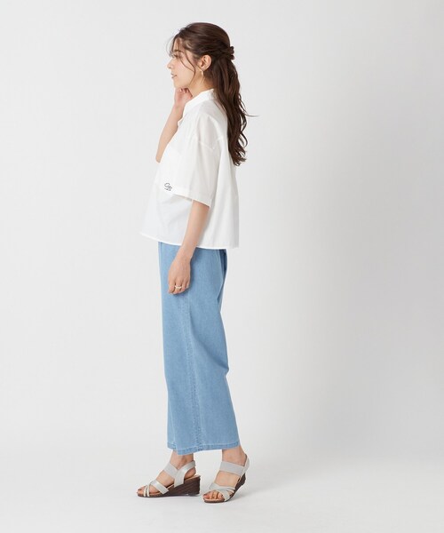 Cutie Blonde（キューティーブロンド）の「◆スタイルアップも叶える！ 旬なオーバーサイズ短丈シャツ（シャツ/ブラウス・レディース・ホワイト系/ネイビー系2・00）」の3枚目の写真