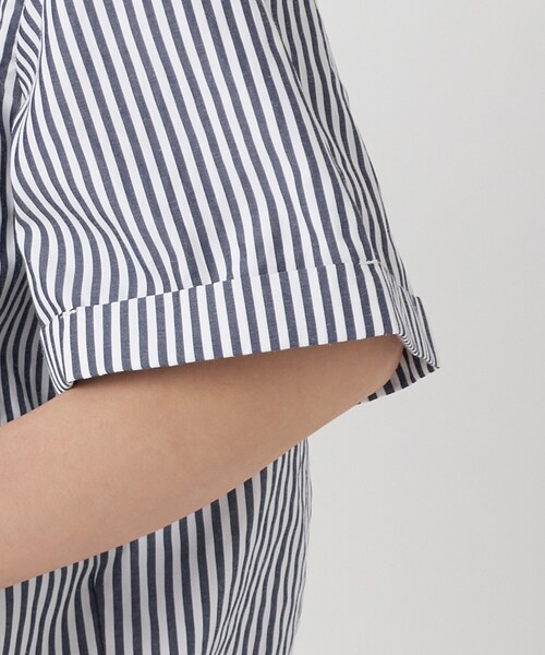 Cutie Blonde（キューティーブロンド）の「◆スタイルアップも叶える！ 旬なオーバーサイズ短丈シャツ（シャツ/ブラウス・レディース・ホワイト系/ネイビー系2・00）」の18枚目の写真