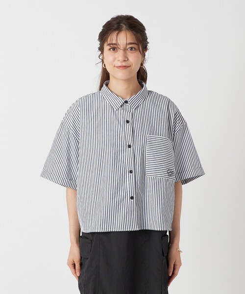 Cutie Blonde（キューティーブロンド）の「◆スタイルアップも叶える！ 旬なオーバーサイズ短丈シャツ（シャツ/ブラウス・レディース・ホワイト系/ネイビー系2・00）」の20枚目の写真
