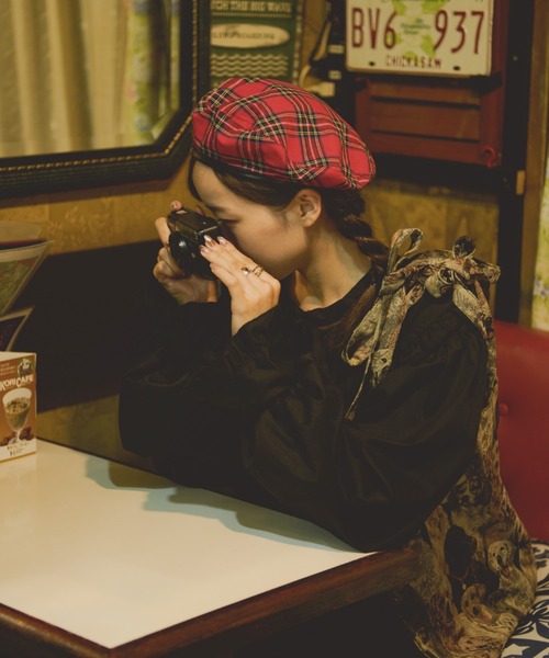 kutir（クティール）の「【クティールとレトロ】リボンゴブラントートバッグ（トートバッグ・レディース・グリーン/ベージュ/ブラック/ブラウン・FREE）」の11枚目の写真