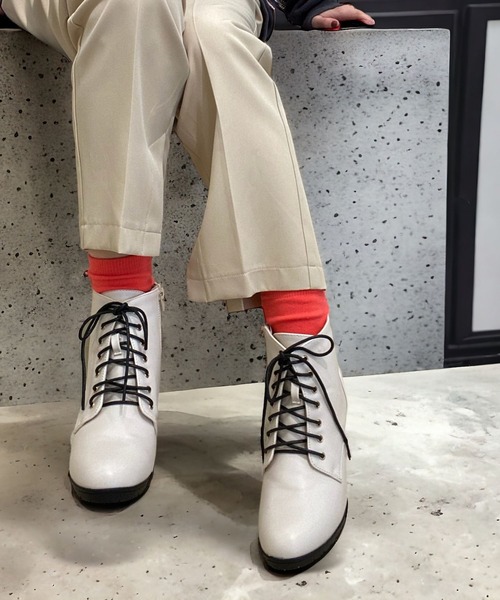 Sugar Sugar（シュガーシュガー）の「【SUGAR SUGARシュガーシュガー】レースアップブーツ（ブーツ・レディース・グレー/キャメル/アイボリー/ブラック・S/M/L/LL）」の22枚目の写真