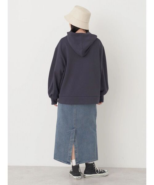 earth music&ecology（アースミュージックアンドエコロジー）の「ダンボールパーカー（スウェット・レディース・アイボリー/サックスブルー/ブラウン/ラベンダー/ダークグレー/イエロー・FREE）」の22枚目の写真