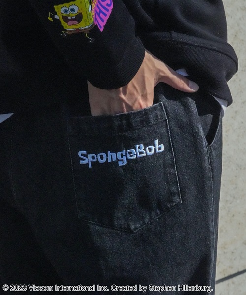 OUTDOOR PRODUCTS(アウトドアプロダクツ)の「【OUTDOOR PRODUCTS/アウトドアプロダクツ】【Sponge Bob/スポンジ・ボブ】 コラボ 刺繍 オーバーサイズデニム ジーンズ ワイドデニム(デニムパンツ・メンズ・ブラック/ブルー・MEDIUM/LARGE)」の16枚目の写真