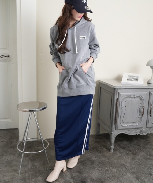 THE NORTH FACE(ザノースフェイス)の「【THE NORTH FACE / ザ ノースフェイス】HERITAGE PATCH PULLOVER HOODIE / ヘリテージパッチ プルオーバーフーディー NF0A7UNU(パーカー・メンズ・ブラウン/ブラック/グレー・S/M/L)」の13枚目の写真
