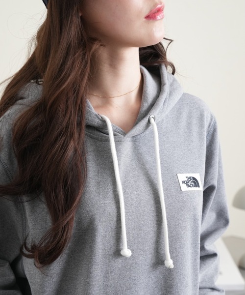THE NORTH FACE(ザノースフェイス)の「【THE NORTH FACE / ザ ノースフェイス】HERITAGE PATCH PULLOVER HOODIE / ヘリテージパッチ プルオーバーフーディー NF0A7UNU(パーカー・メンズ・ブラウン/ブラック/グレー・S/M/L)」の17枚目の写真