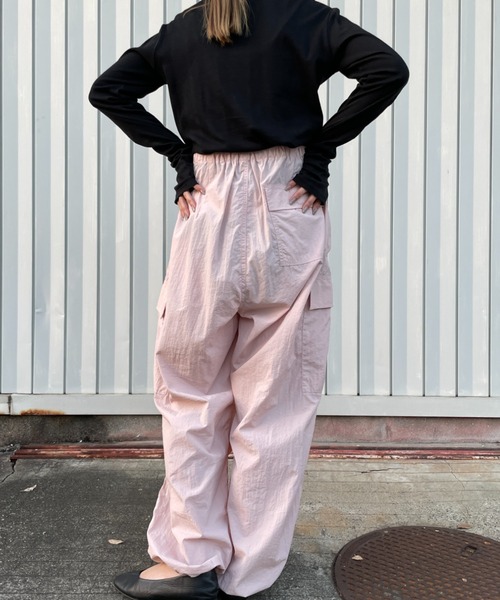 JEANS FACTORY Clothes（ジーンズファクトリークローズ）の「【non-no 10月号掲載】[Jeans Factory Clothes/ジーンズファクトリークローズ] ナイロンカーゴパンツ（カーゴパンツ・レディース・カーキ/ピンク/ブラック/ホワイト・M/S）」の19枚目の写真