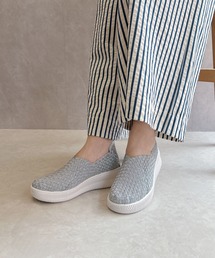 Gomu 56（ゴムゴム）の「超軽量 厚底 スタイリッシュスニーカー（スニーカー）」