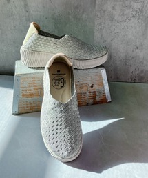 Gomu 56（ゴムゴム）の「超軽量 厚底 スタイリッシュスニーカー（スニーカー）」