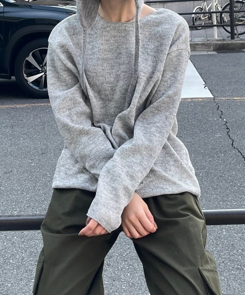 Chikashitsu +(チカシツプラス)の「【Chikashitsu +】unisex over knit / 【チカシツプラス】ユニセックスオーバーサイズ長袖ニット(ニット/セーター・メンズ・ブラック/チャコール/カーキ/杢グレー・ONE SIZE)」の10枚目の写真