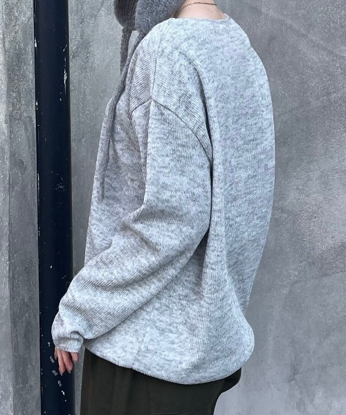 Chikashitsu +(チカシツプラス)の「【Chikashitsu +】unisex over knit / 【チカシツプラス】ユニセックスオーバーサイズ長袖ニット(ニット/セーター・メンズ・ブラック/チャコール/カーキ/杢グレー・ONE SIZE)」の14枚目の写真