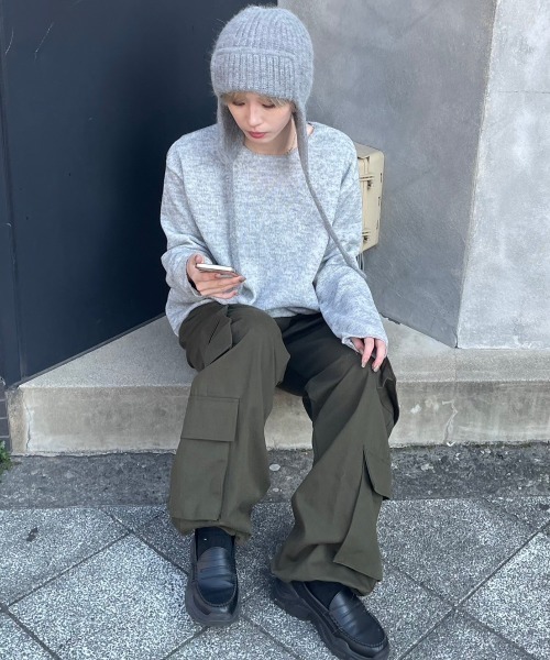 Chikashitsu +(チカシツプラス)の「【Chikashitsu +】unisex over knit / 【チカシツプラス】ユニセックスオーバーサイズ長袖ニット(ニット/セーター・メンズ・ブラック/チャコール/カーキ/杢グレー・ONE SIZE)」の7枚目の写真
