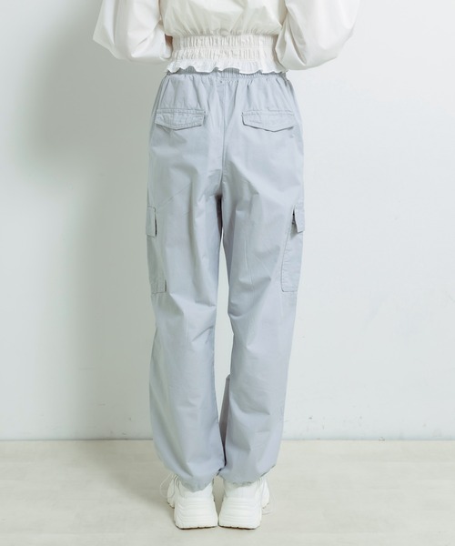 OLIVE des OLIVE（オリーブデオリーブ）の「【WEB限定】colorfulカーゴパンツ　1041020040（カーゴパンツ・レディース・ピンク/サックスブルー/ブラック/オフホワイト・FREE）」の18枚目の写真