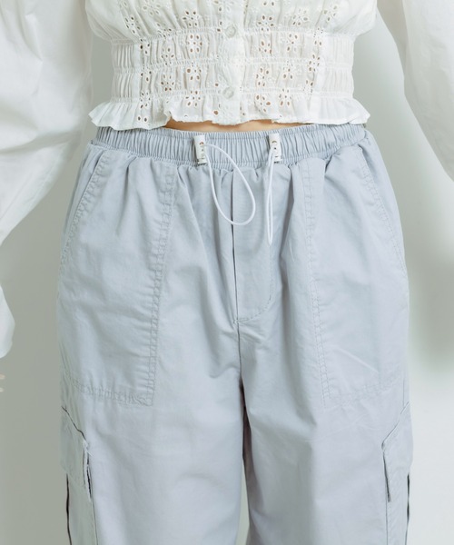 OLIVE des OLIVE（オリーブデオリーブ）の「【WEB限定】colorfulカーゴパンツ　1041020040（カーゴパンツ・レディース・ピンク/サックスブルー/ブラック/オフホワイト・FREE）」の20枚目の写真