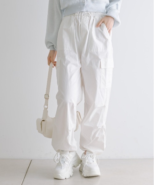 ゆ*り様 COOTIE PRODUCTIONS ホワイトカーゴパンツ OLIVE des OLIVE（オリーブデオリーブ）の「【WEB限定】colorfulカーゴ