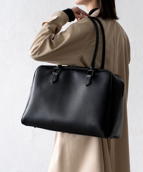 VitaFelice（ヴィータフェリーチェ）の「ラウンドファスナービッグボストンバッグ キャリーバー通し付き（ボストンバッグ・レディース・グレー/ブラック/ライトグレー・FREE）」の15枚目の写真