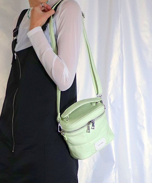 COLDE （コルデ）の「ボンディングバニティバッグ（ショルダーバッグ・レディース・ブラック/シルバー/ライトグリーン・FREE）」の17枚目の写真