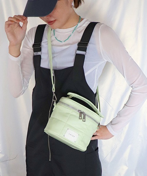 COLDE （コルデ）の「ボンディングバニティバッグ（ショルダーバッグ・レディース・ブラック/シルバー/ライトグリーン・FREE）」の18枚目の写真