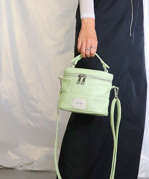 COLDE （コルデ）の「ボンディングバニティバッグ（ショルダーバッグ・レディース・ブラック/シルバー/ライトグリーン・FREE）」の19枚目の写真