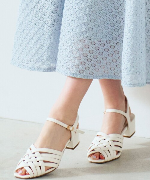 grove（グローブ）の「◆メッシュ編みスクエアヒールサンダル（サンダル・レディース・ブラック/オフホワイト/キャメル・M/L/S）」の2枚目の写真