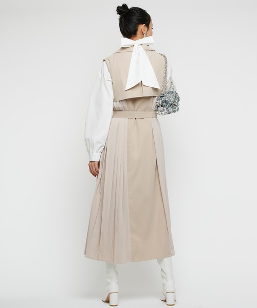 Narcissus（ナルシス）の「【Narcissus】プリーツトレンチジャケット（その他アウター・レディース・ブラック/ベージュ・FREE）」の18枚目の写真