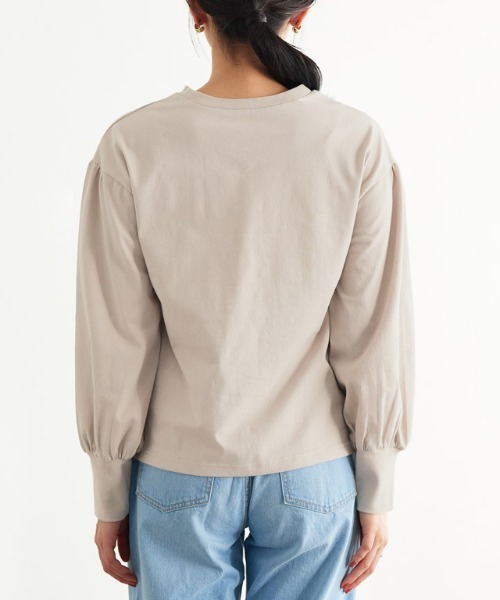 Pierrot（ピエロ）の「【イージーケア】ボリュームスリーブカットソー（Tシャツ/カットソー・レディース・ブラック/グレイッシュベージュ/オフホワイト・M/L）」の20枚目の写真