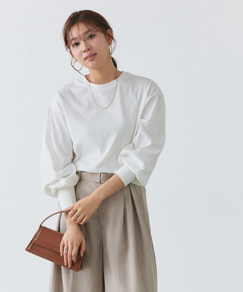 Pierrot（ピエロ）の「【イージーケア】ボリュームスリーブカットソー（Tシャツ/カットソー・レディース・ブラック/グレイッシュベージュ/オフホワイト・M/L）」の8枚目の写真