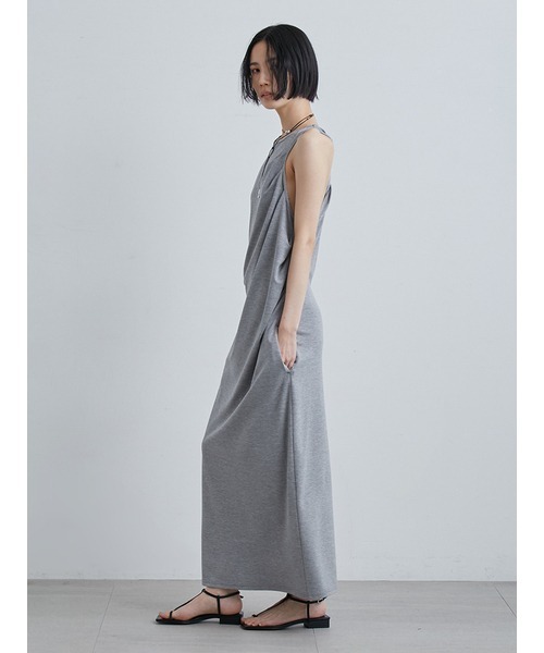 MIESROHE(ミースロエ)の「ツイストカットナローワンピース【ウォッシャブル MIESROHE(ミースロエ)の「ツイストカットナローワンピース【ウォッシャブル