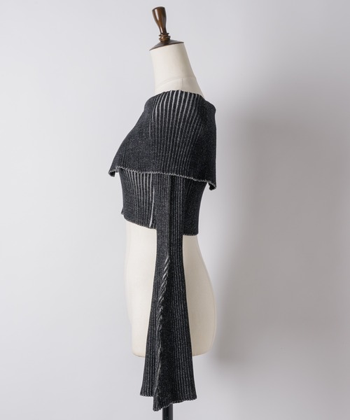 VIOLETTA（ヴィオレッタ）の「ベルスリーブ配色リブニット（ニット/セーター・レディース・ブラック/モカ/レッド・FREE）」の5枚目の写真