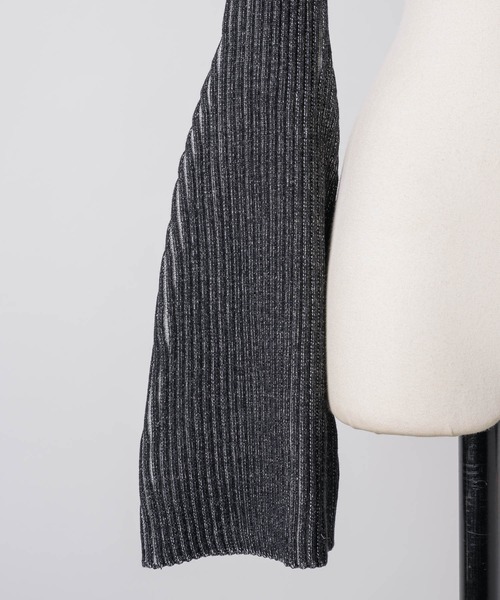 VIOLETTA（ヴィオレッタ）の「ベルスリーブ配色リブニット（ニット/セーター・レディース・ブラック/モカ/レッド・FREE）」の10枚目の写真