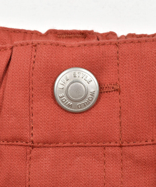 BeBe(ベベ)の「ピケストレッチハーフカーゴパンツ(90~150cm)(カーゴパンツ・キッズ・グリーン/オレンジ・120cm/150cm/130cm/140cm/90cm/100cm/110cm)」の3枚目の写真