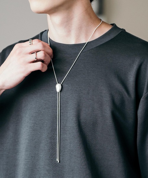 Rocky Monroe(ロッキーモンロー)の「ループタイネックレス(ネックレス・メンズ・シルバー系1/シルバー系2/シルバー系3/シルバー系4/シルバー系5/シルバー系6/ゴールド系1/ゴールド系2/ゴールド系3/ゴールド系4/ゴールド系5/ゴールド系6・FREE)」の4枚目の写真