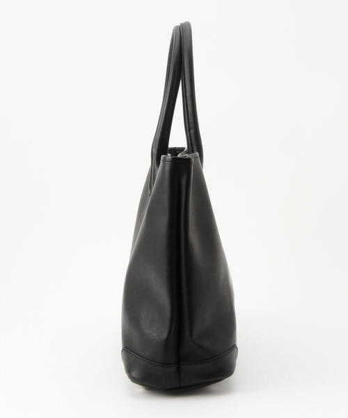 BEAMS（ビームス）の「BEAMS / LEATHER TOTE②（トートバッグ・メンズ・ブラック/ダークブラウン/ネイビー・ONE SIZE）」の9枚目の写真