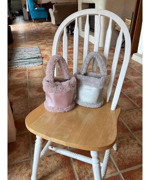 CALNAMUR(カルナムール)の「2WAYシャイニーボアバッグ(ハンドバッグ・レディース・ピンク/グレー・FREE)」の13枚目の写真